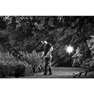 soldes pas cher Coupe-herbe 18V Makita DUR181Z (sans Batterie Ni Chargeur) En Boite Carton 9